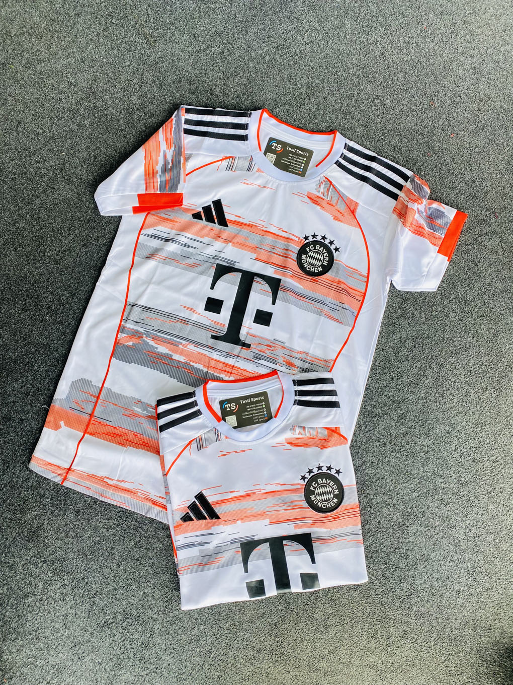 FC Bayern Munich 2025/26 Away Jersey